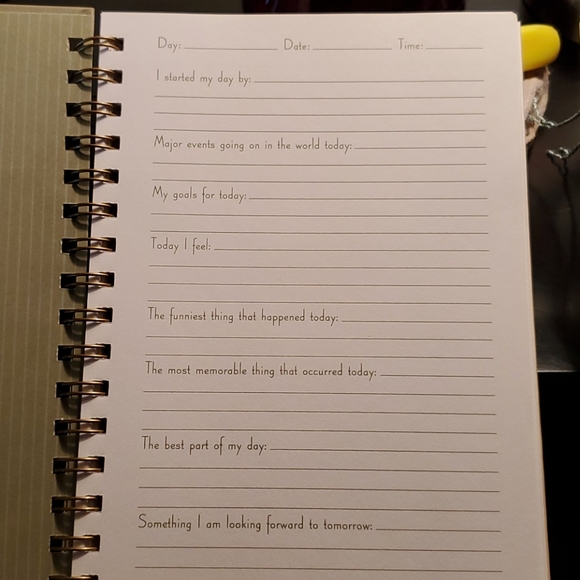 Daily journals - Picture 3 of 7